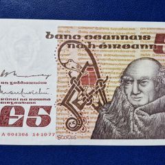 Ireland 5 Pound 1977 Banknote