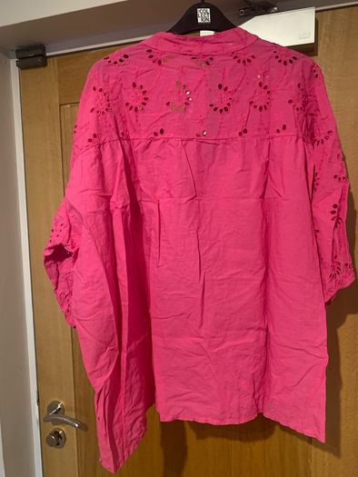 Brand new shirt- size 18/20/22/24