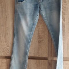 straight  leg new jeans size uk 6 extra small