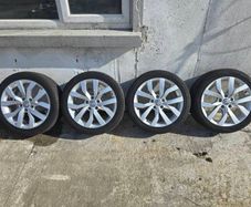 Genuine Volkswagen 17" Alloy Wheels & Nexen N'Fera SU1 Tyres (225/45/R17)