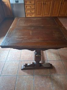 extendable sold wood dining table