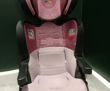 Minnie mouse booster seat