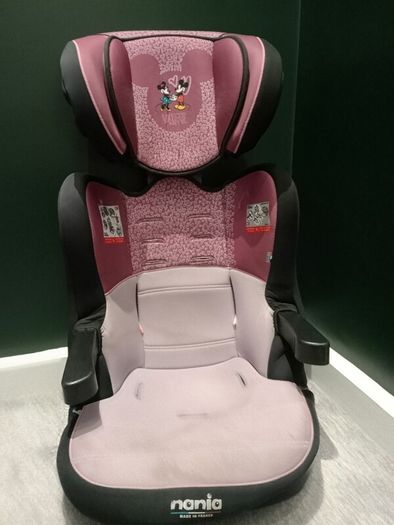 Minnie mouse booster seat