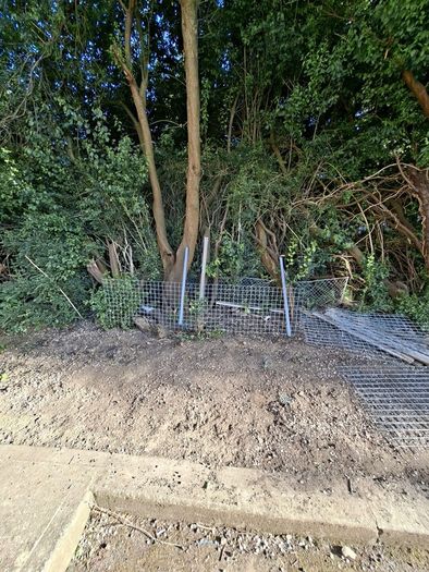 Galvanised Welded Wire Mesh Panels and galvanised steel posts/rails