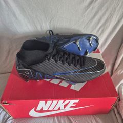 Nike Air zoom mercurial 9 shadowpack,size 9 but small fitting i am an 8 they fit perfectly