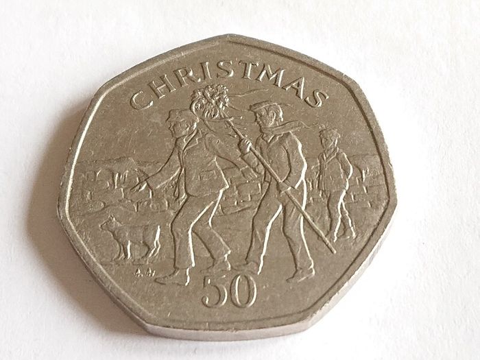 1994 Isle of Man - Christmas 50 Pence Coin - AA - Hunting Wren