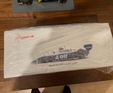 Tyrrell F1 1977 P34 Spark F1 1/18