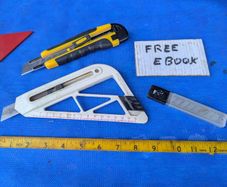 2 Retractable Utility Knives