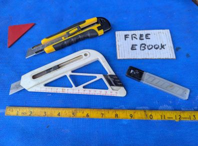 2 Retractable Utility Knives