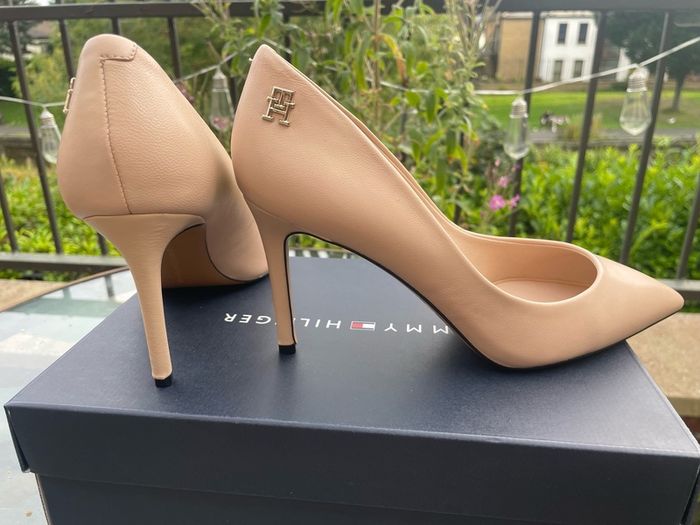 Hilfiger high heel shoes