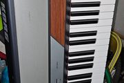 KORG SP250 88 keys piano for parts or repair