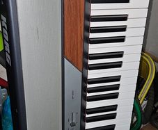 KORG SP250 88 keys piano for parts or repair