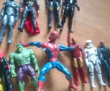 avengers figures