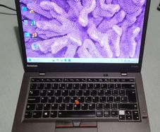Lenovo Thinkpad x1 carbon laptop