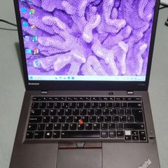 Lenovo Thinkpad x1 carbon laptop