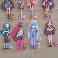 Monster High doll bundle