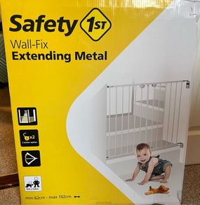 Safety 1st Baby Gate