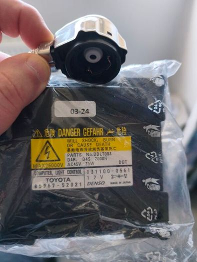 Denso D4S D4R KDLT003 XENON Headlight Ballast Lexus Toyota