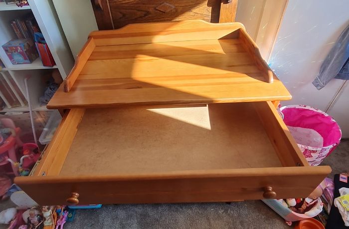 Baby changing unit