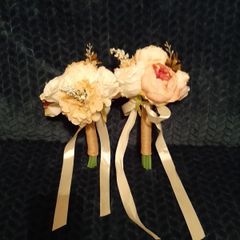 Bridesmaid bouquets