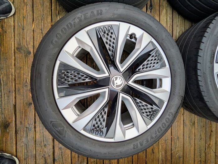 Karoq Alloy Wheels and tyres