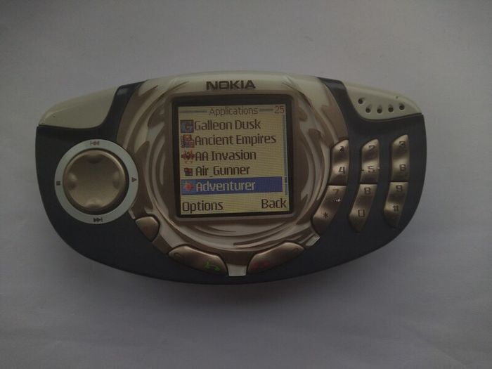 Vintage Nokia Gaming Phone Swap