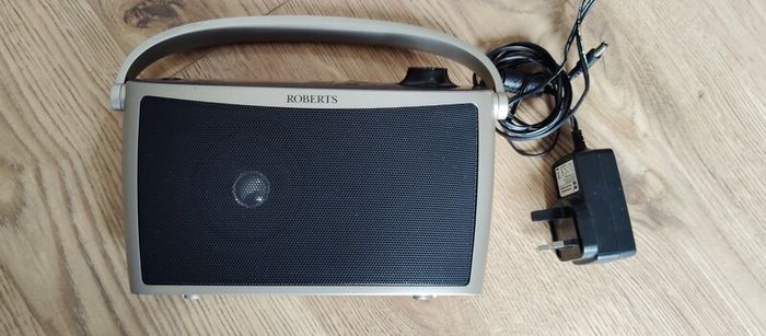 Roberts stream internet radio Like New original adapter