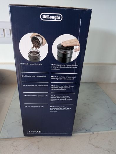 Delonghi Dedica Coffee Machine and Grinder