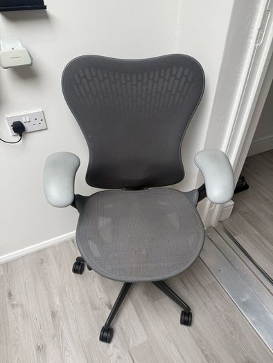 Herman Miller Mirra 2 Office Chair