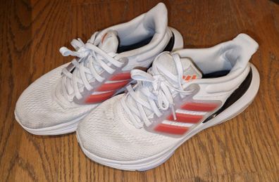 Adidas runners