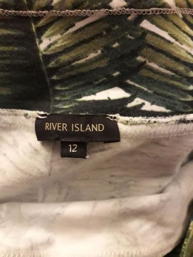 River Island Top/Size:12 UK ... 38 EU .. Price Drop