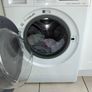 Whirpool washer dryer Image 3