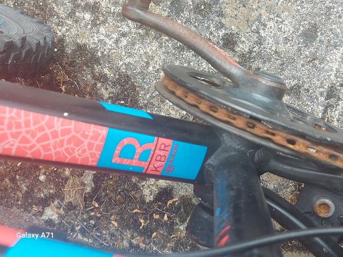 CUBE Kids  Bicycle in excellent condition