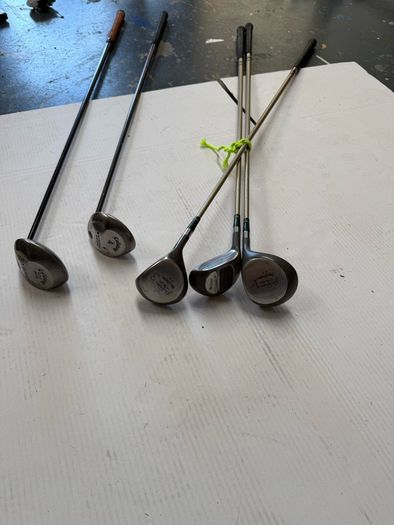 set golf clubs