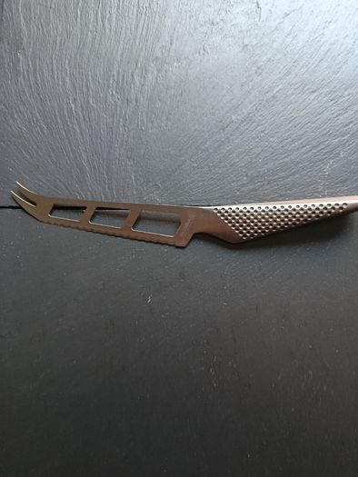 Cheese knife