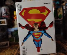 Superman ! Issue #707 ! White Background Cover ! 2011 ! by DC Comics !