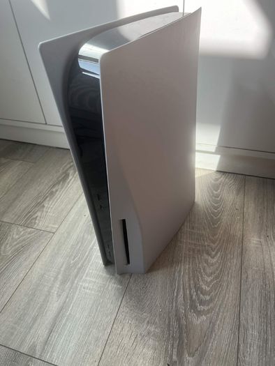 Boxed Disc 825GB PS5 Everything included