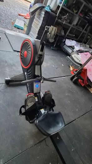 Echelon' bike and rower