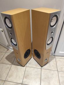 M-audio Floor standing speakers