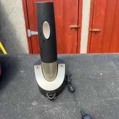 Electric wine opener