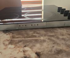 Insesit 60 cm Electric ceramic Hob black