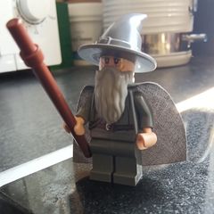 Lego GANDALF Minifigure Lego L O T R Minifigure
