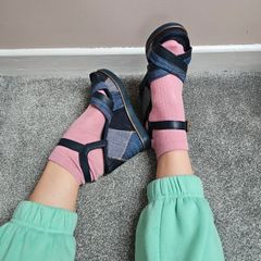 Women's Worn Shoes