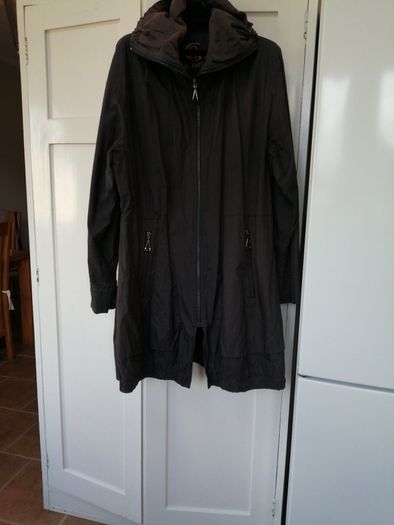 Gil Bret Charcoal Lightweight Coat (18/20)