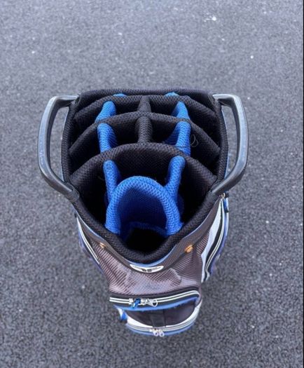 golf bag with trolly