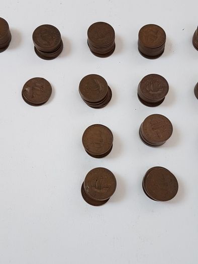 164 x Vintage Half Penny British Coins