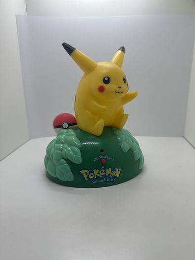 pikachu vintage figure 1999