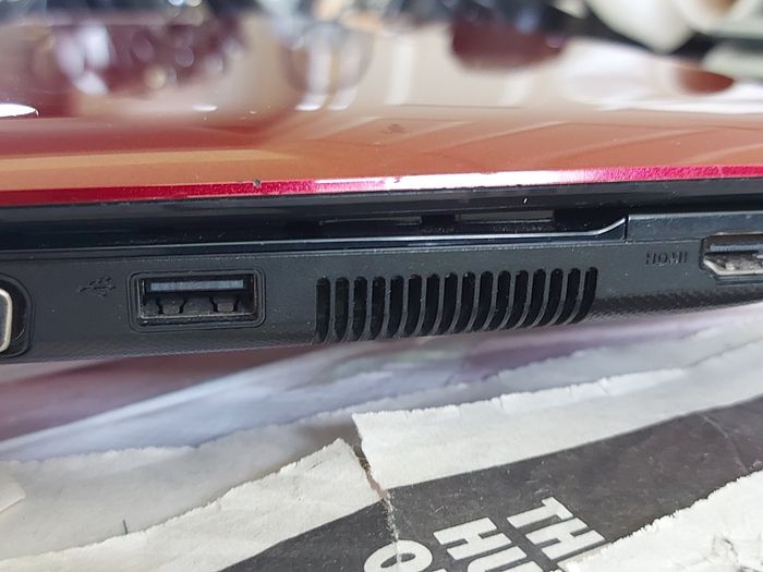 EEPC Seashell Series, Red, Intel Atom CPU N2600, 1.6GHz, 1GB Ram, 320GB HDD, Windows 7 Ultimate, Opera, Chrome