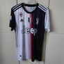Adidas Replica Juventus Ronaldo mint condition Image 2