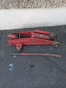 car jack